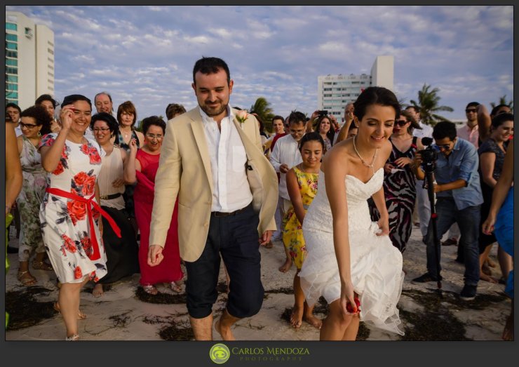 Ver_German_Hotel_Presidente_Intercontinental_Cancun_Riviera_Maya_Documentary_Wedding_Photographer-38