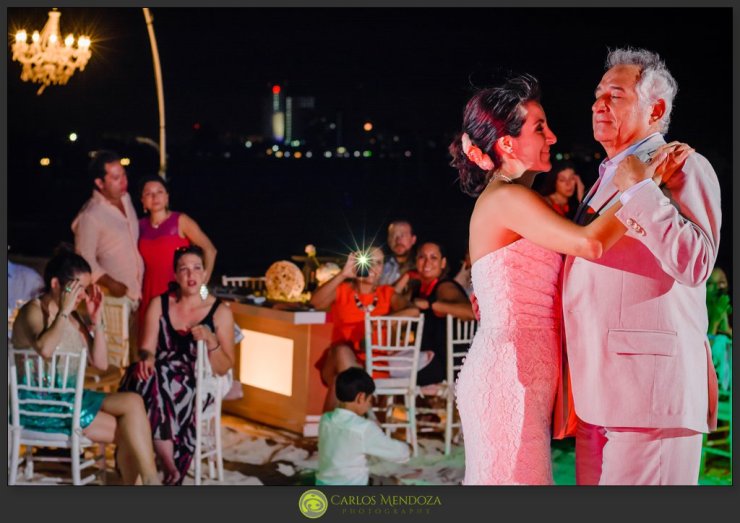 Ver_German_Hotel_Presidente_Intercontinental_Cancun_Riviera_Maya_Documentary_Wedding_Photographer-61