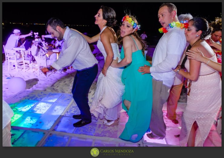 Ver_German_Hotel_Presidente_Intercontinental_Cancun_Riviera_Maya_Documentary_Wedding_Photographer-72