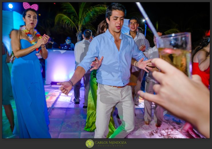 Ver_German_Hotel_Presidente_Intercontinental_Cancun_Riviera_Maya_Documentary_Wedding_Photographer-73